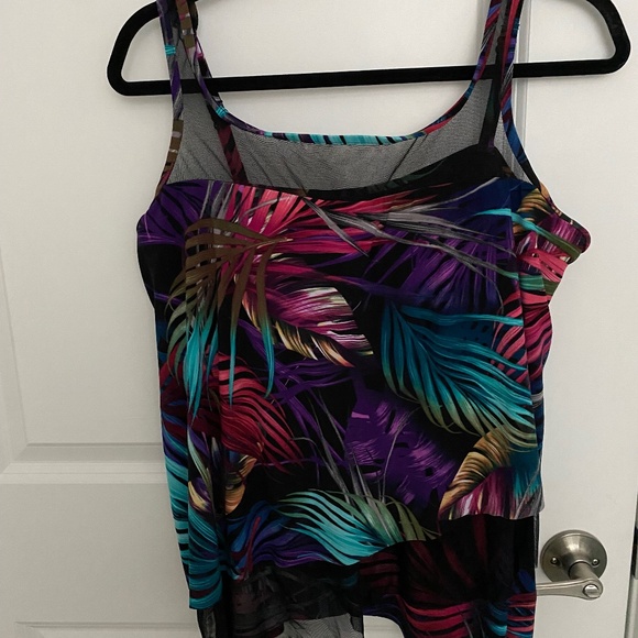 Miracle Suit Palm Leaf Mesh Tankini Top - Picture 1 of 4